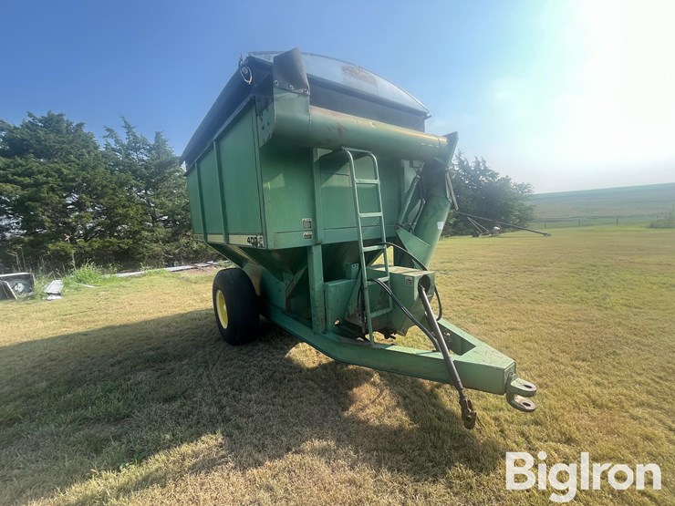 john-deere-400-image-12