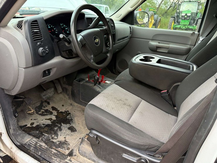 2009-chevrolet-1500-image-35