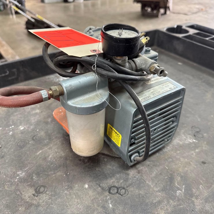 GAST DOA-V185A-AA ELECTRIC VACUUM PUMP SUPPORT EQUIPMENT