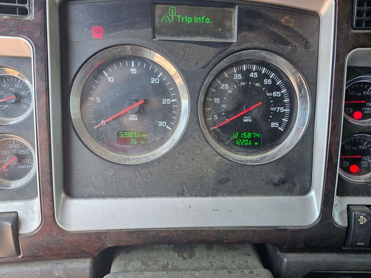 2013-kenworth-t660-image-40