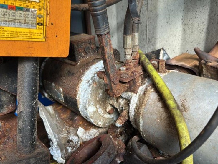#98-•-hydraulic-hose-crimper-image-6