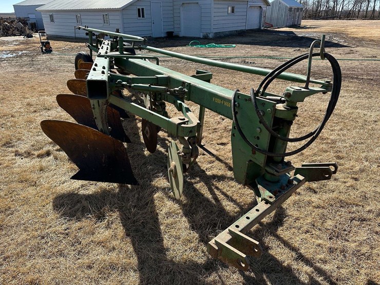 john-deere-model-1350f1450-plow,-5-bottom,-2pt-hookup-image-2