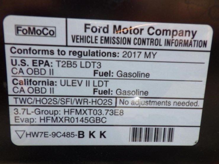 2017-ford-explorer-image-12