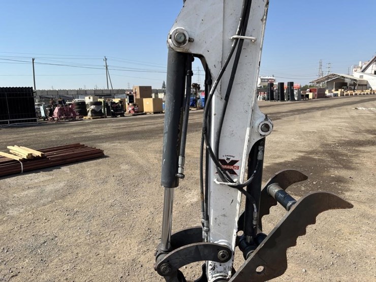 2014-bobcat-e35i-image-18