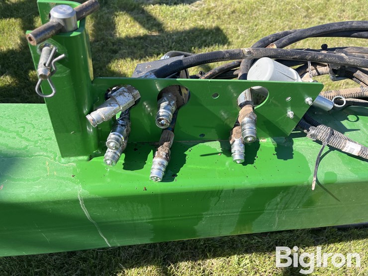 2018-john-deere-1765-image-11