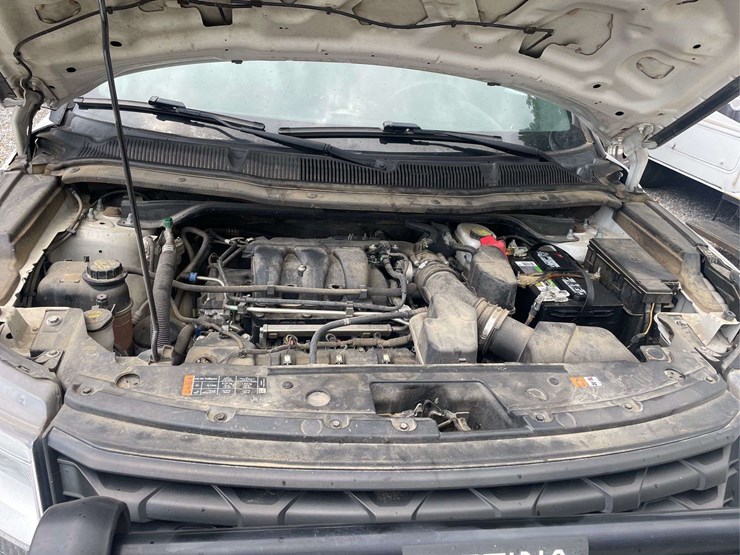 2018-ford-explorer-image-27