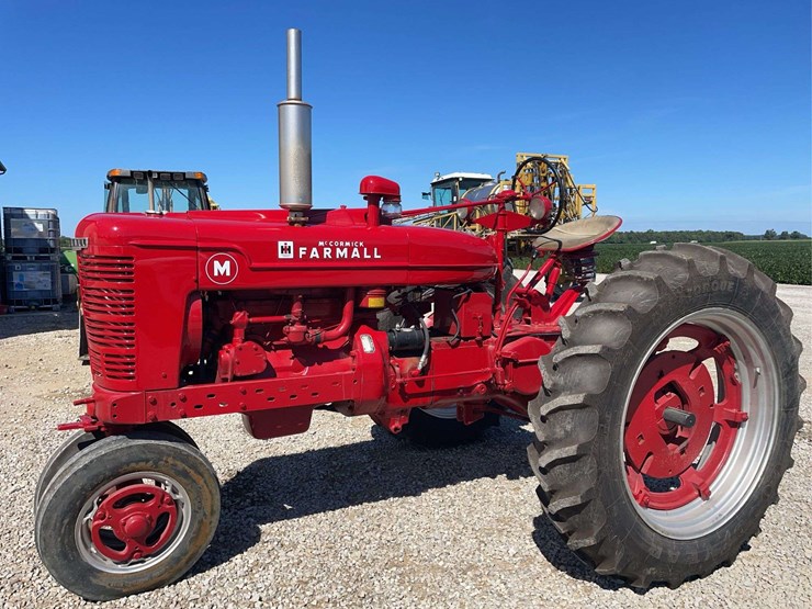 1950-ih-farmall-m-image-41
