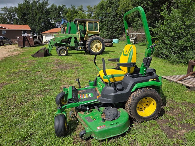 2023-john-deere-la-image-19