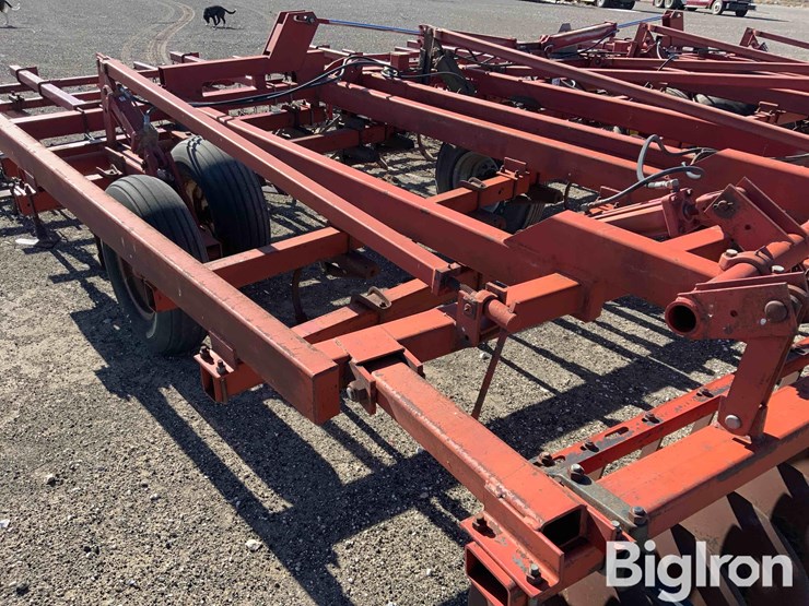 case-ih-4200-image-19