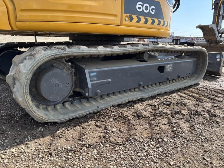 2023-deere-60g-image-23