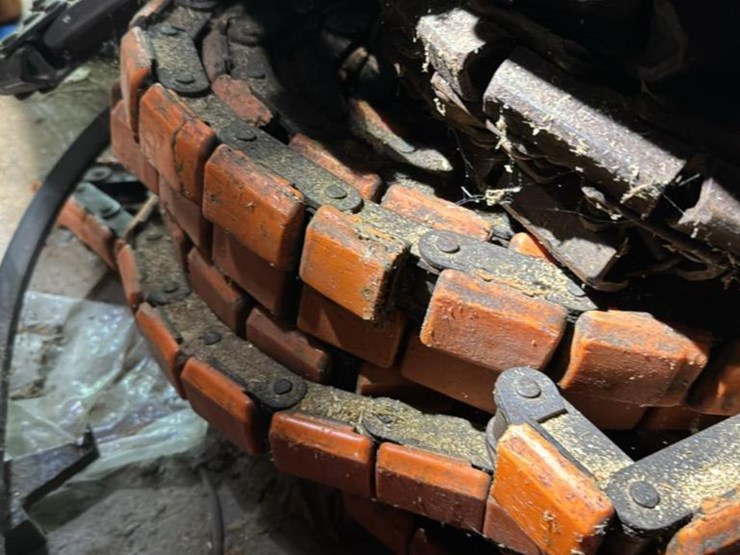 #150-•-entire-contents-of-parts-room-image-9