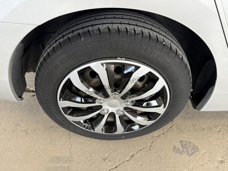 2014-nissan-sentra-sdn-image-8