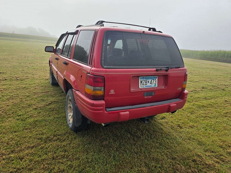 1996-jeep-grand-cherokee-limited-image-13