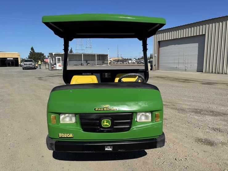 john-deere-gator-image-6