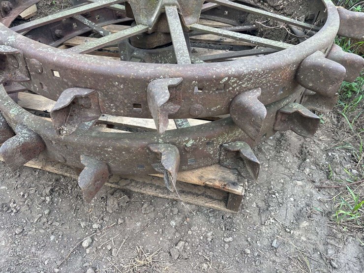(2)-john-deere-steel-wheels-image-8