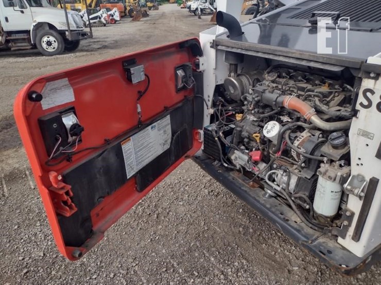 2022-bobcat-s740-image-25