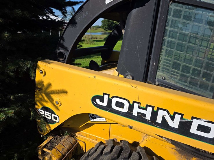 john-deere-250-image-7