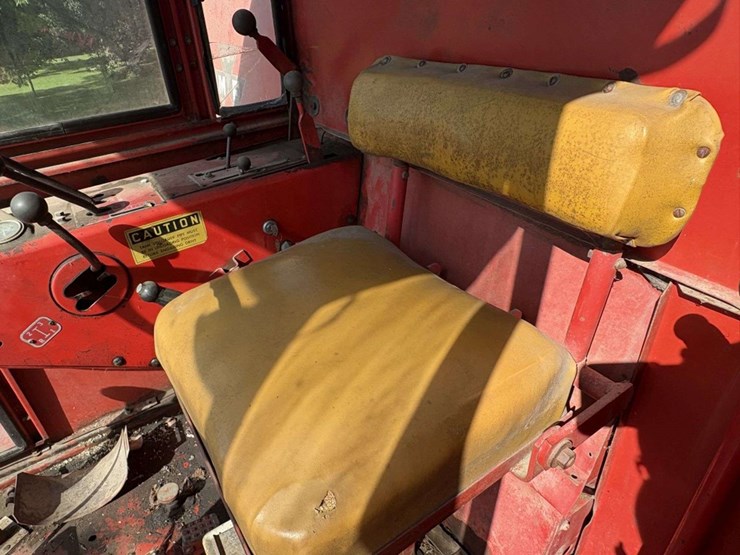 massey-ferguson-205-image-28