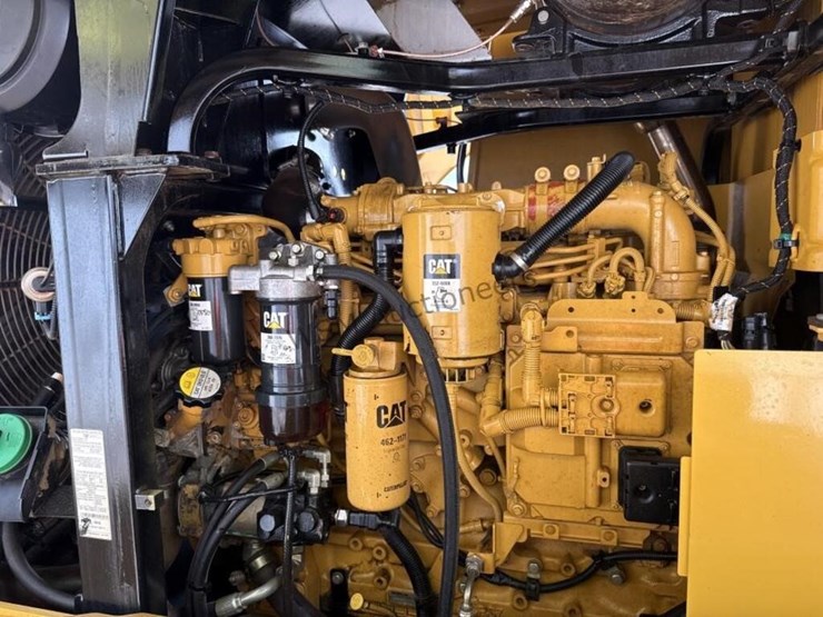 2012-caterpillar-930k-image-15