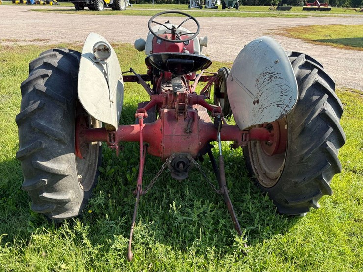 ford-8n-image-8