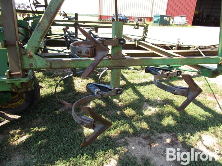 john-deere-1060-image-18