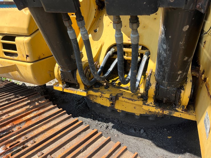 2008-caterpillar-324d-image-21