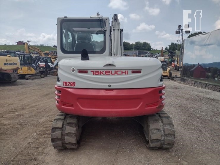 2022-takeuchi-tb290-image-4