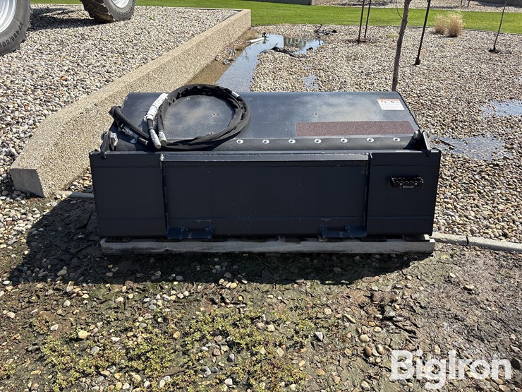 erskine-76"-skid-steer-sweeper-bucket-image-6