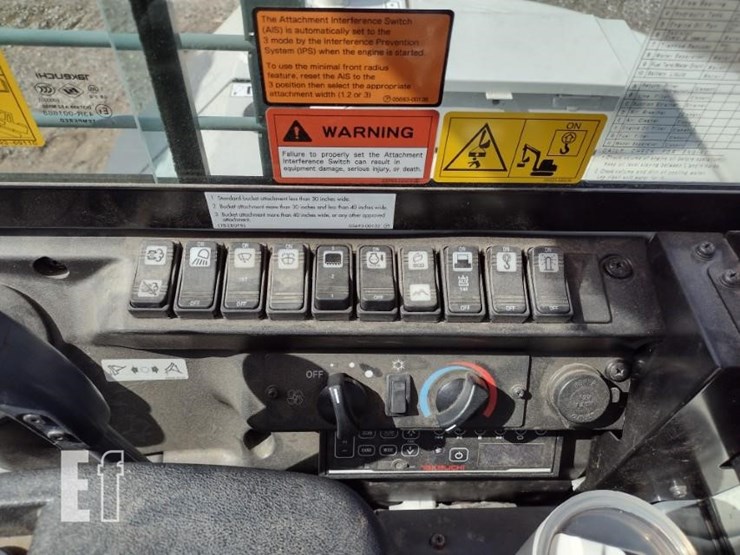 2023-takeuchi-tb280fr-image-10