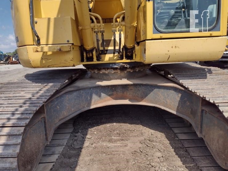 2011-komatsu-pc228us-lc-8-image-20