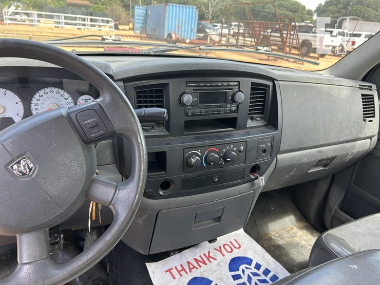2007-dodge-ram-3500-image-12