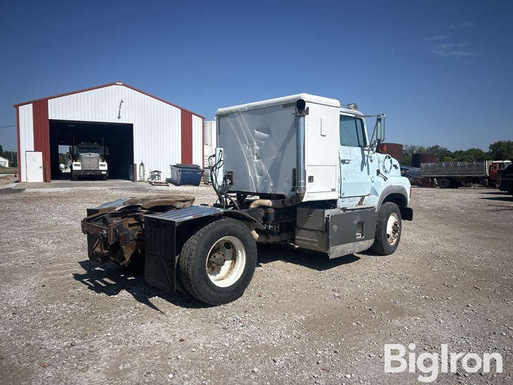 1989-ford-la9000-image-5