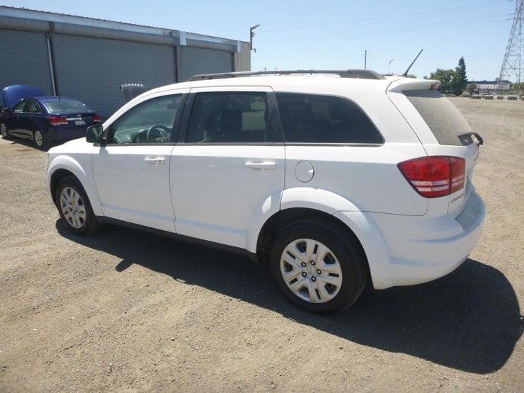 2017-dodge-journey-image-4