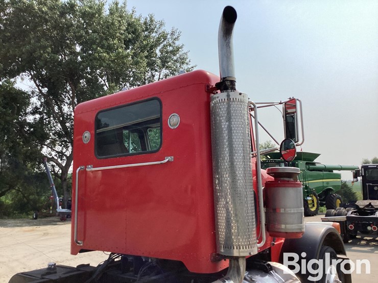 1993-peterbilt-378-image-16