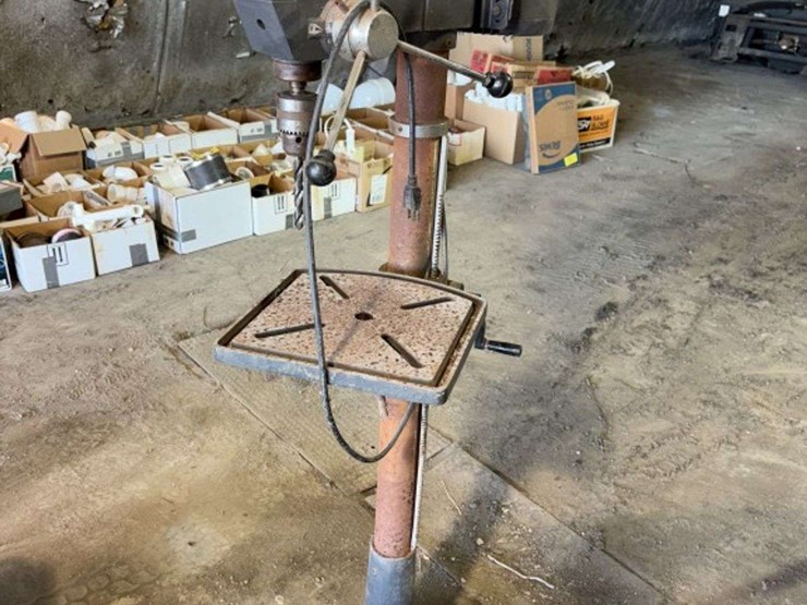 sears/craftsman-15”-floor-model-drill-press,-5/8”,-12-speed-image-1