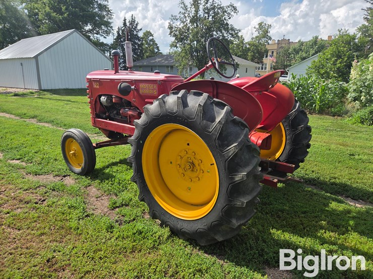 1949-massey-harris-22-image-7