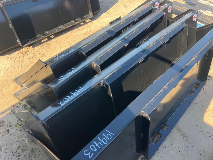 unused-swict-78"-quick-attach-bucket-image-2