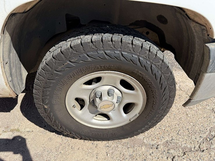 2001-chevrolet-1500-image-35
