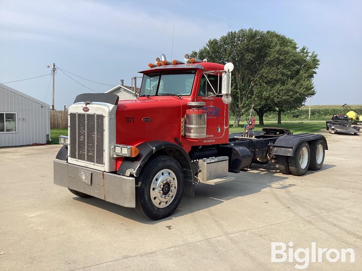 1993-peterbilt-378-image-1