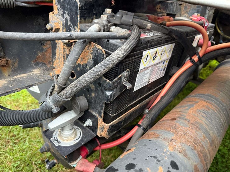 2000-caterpillar-c12-image-18