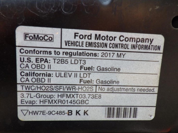 2017-ford-explorer-image-12