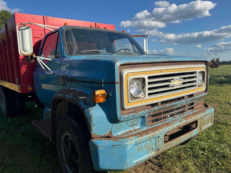 1973-chevy-c-60-custom-deluxe-image-12