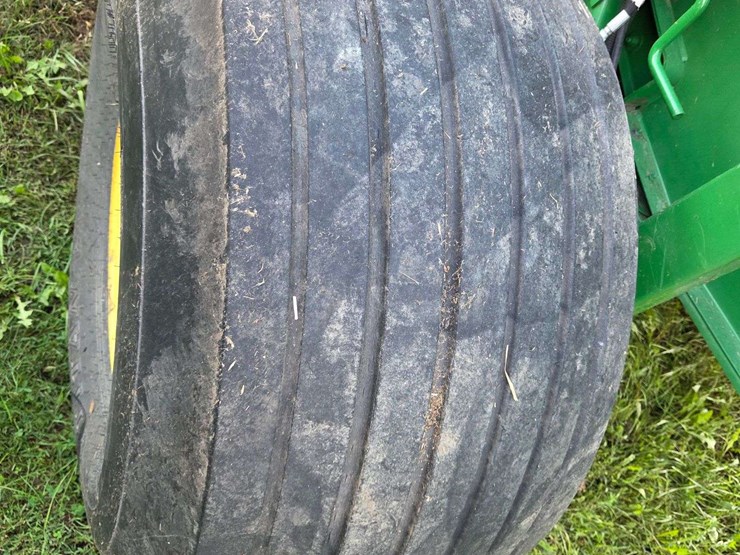 john-deere-569-image-13