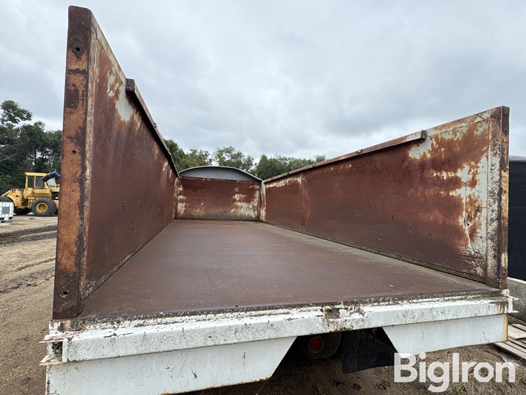 1973-diamond-reo-t/a-grain-truck-image-9
