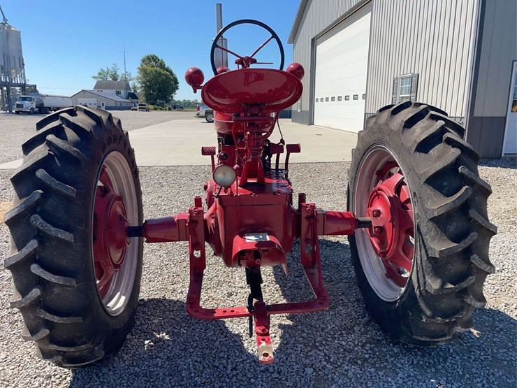 1950-ih-farmall-m-image-15