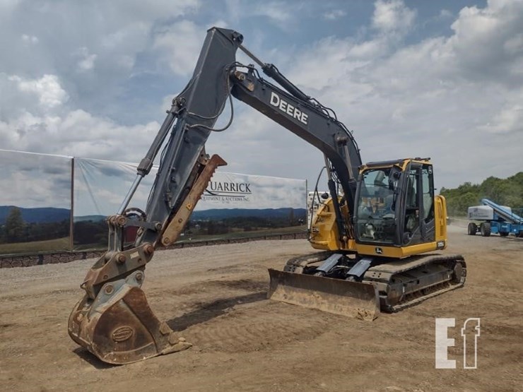 2019-deere-135g-image-51