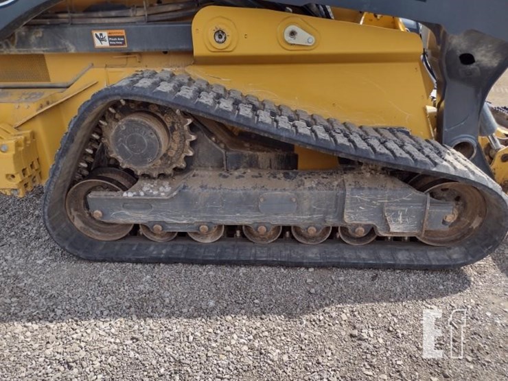 2022-deere-333g-image-27