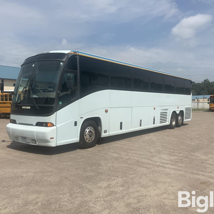 2001 MCI 102-EL3