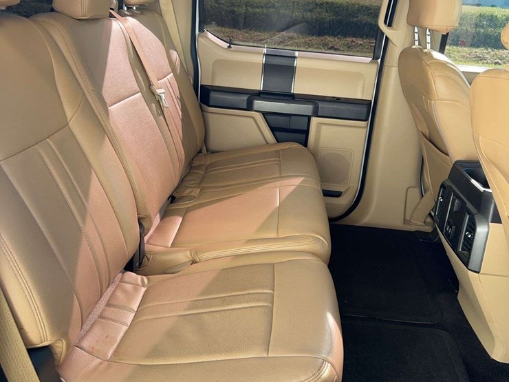 2017-ford-f150-image-15