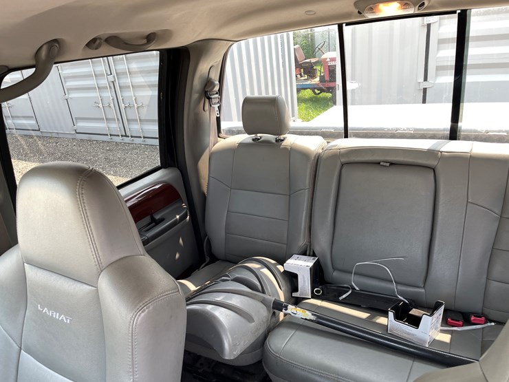 2007-ford-f550-image-28